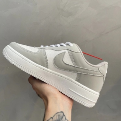 Novo Tênis Nike Feminino Cano Baixo Air Force Cinza e Branco Casual Lançamento 2023