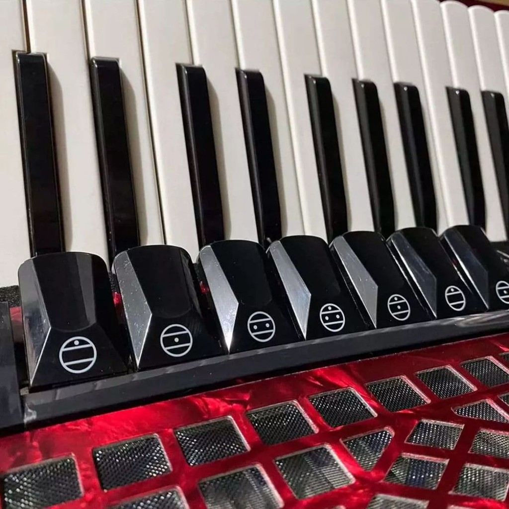 Sanfona Acordeon Todeschini YW827 Vermelho 41 Teclas E 120 Baixos