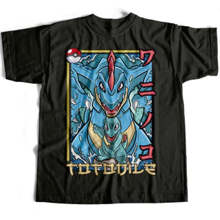 Camiseta Básica Totodile Feraligatr Evolução Pokemon Anime Japones Desenho Camisa Oversized
