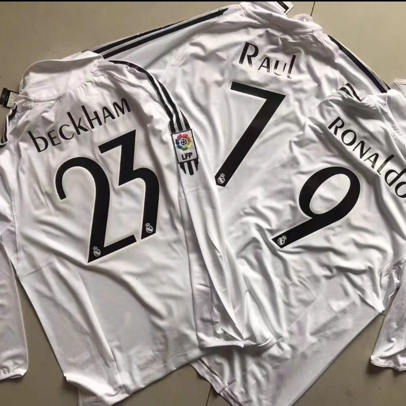 (Versão Torcedor) Camisa Retrô Do Real Madrid Na Temporada 05-06 , Ronaldo Raul Beckham De Manga Comprida