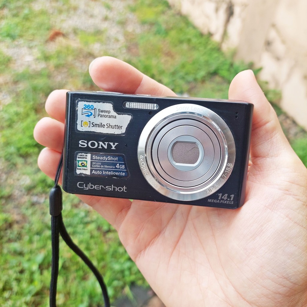 普*9様 2台セット　SONY Cyber-shot 14.1MPと10.2MP 普*9様 2台セット SONY Cyber-shot 14.1MPと10.2MP 【公式通販】