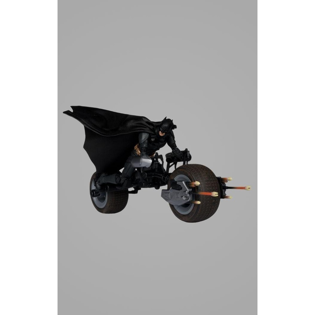 Batpod With Batman - DC Multiverse Vehicles - McFarlane | Shopee Brasil