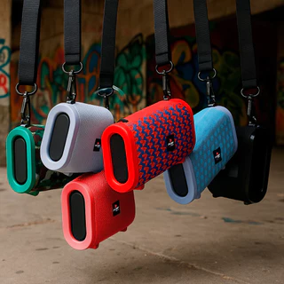 Caixa De Som Portátil Alto Falante 12W Bluetooth Fm Integrado Resistente Água Aux P2 Pendrive Usb Alça em Oferta na Shopee