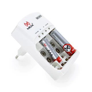 CARREGADOR DE PILHAS AA AAA E BATERIAS 9V RECARREGÁVEIS BIVOLT MOX CP-53