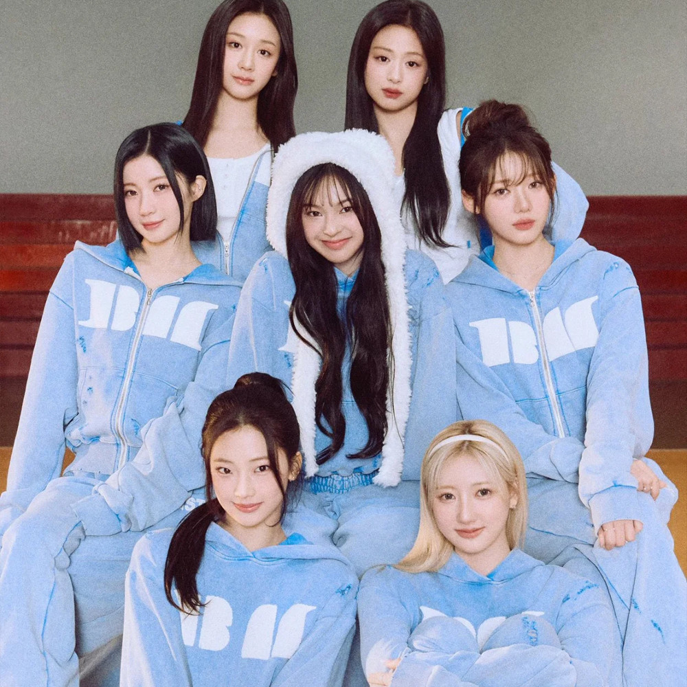 BABYMONSTER HELLO MONSTERS 2025 1ST WORLD TOUR Merch Zip-up Hoodie