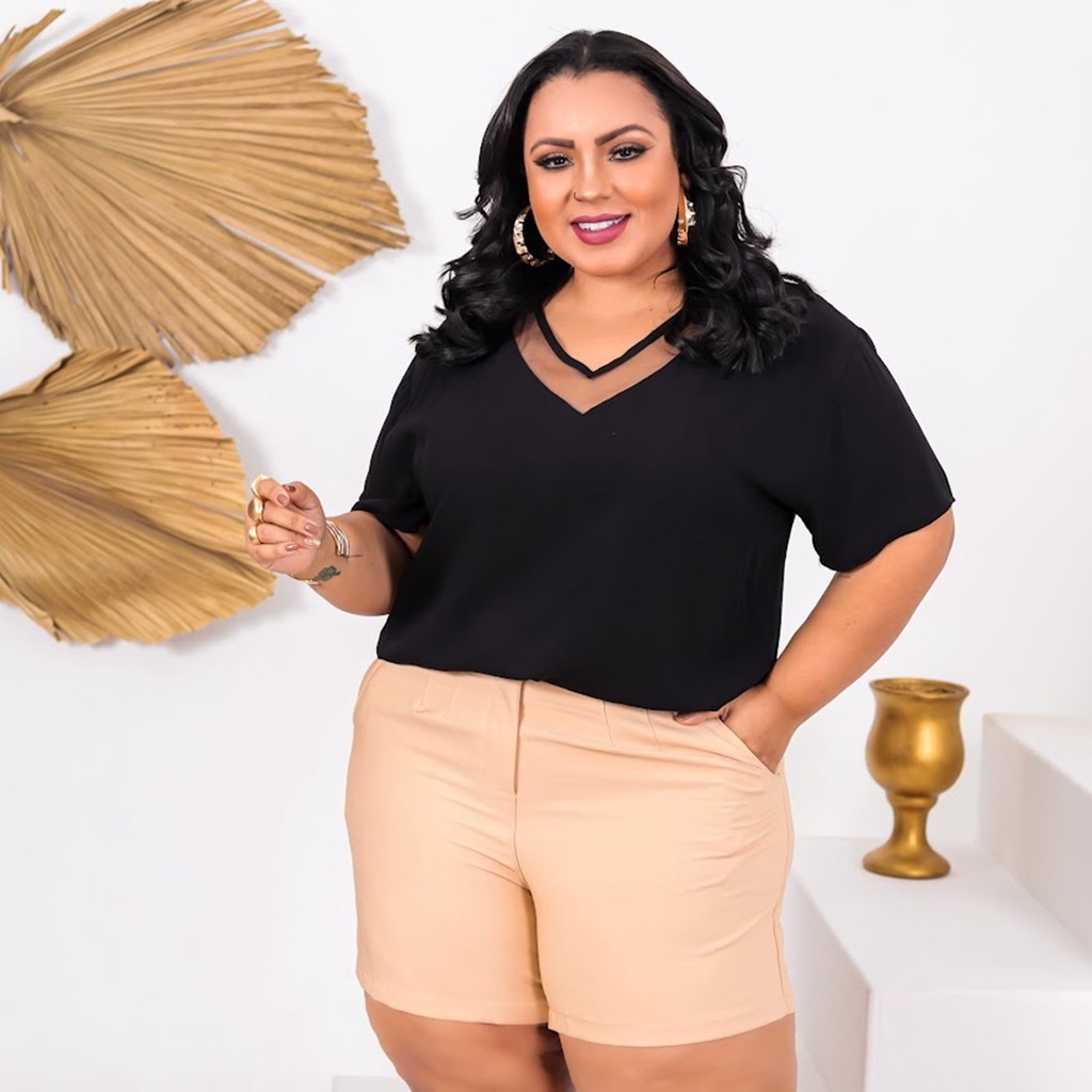 Blusa Plus Size Decote V Estampada