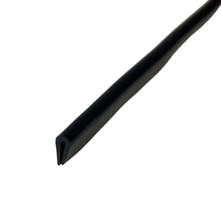 Perfil Pvc Preto U Galão Acabamento U007 1,0x4,0x7,0mm 4mt