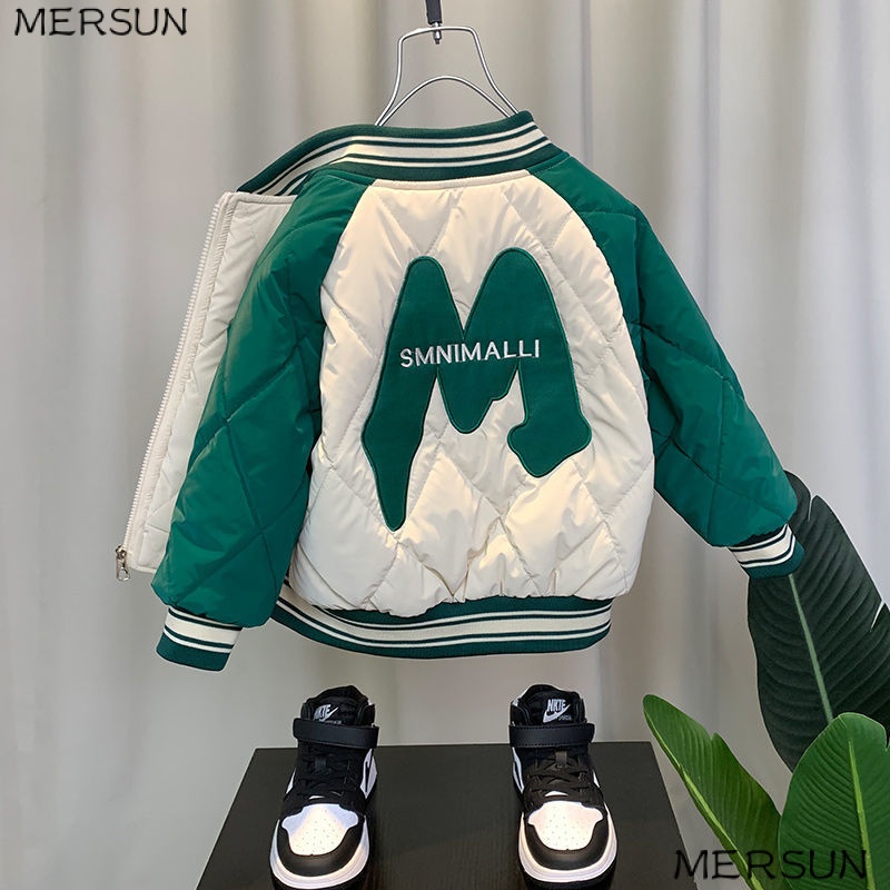 Roupas de outono e inverno da moda engrossam no inverno, novo treinador infantil online vermelho coreano com algodão, novo terno de algodão para meninos, elegante e solto, casaco de algodão de veludo 2023 casaco de bebê N7LA