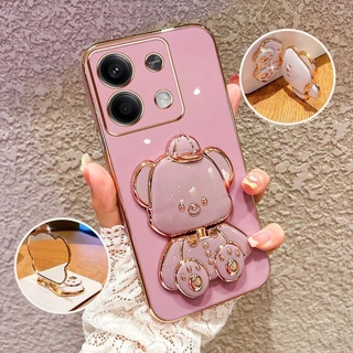 Capa De Proteção Para Telefone À Prova De Choque Xiaomi Redmi Note 13 Pro 4G 5G Note 13 Pro Plus Note 13 Pro+ Note 13R Pro 5G Poco M6 Pro 4G Poco X6 5G X6 Neo Cute 3D Hatted Baby Bear Stand