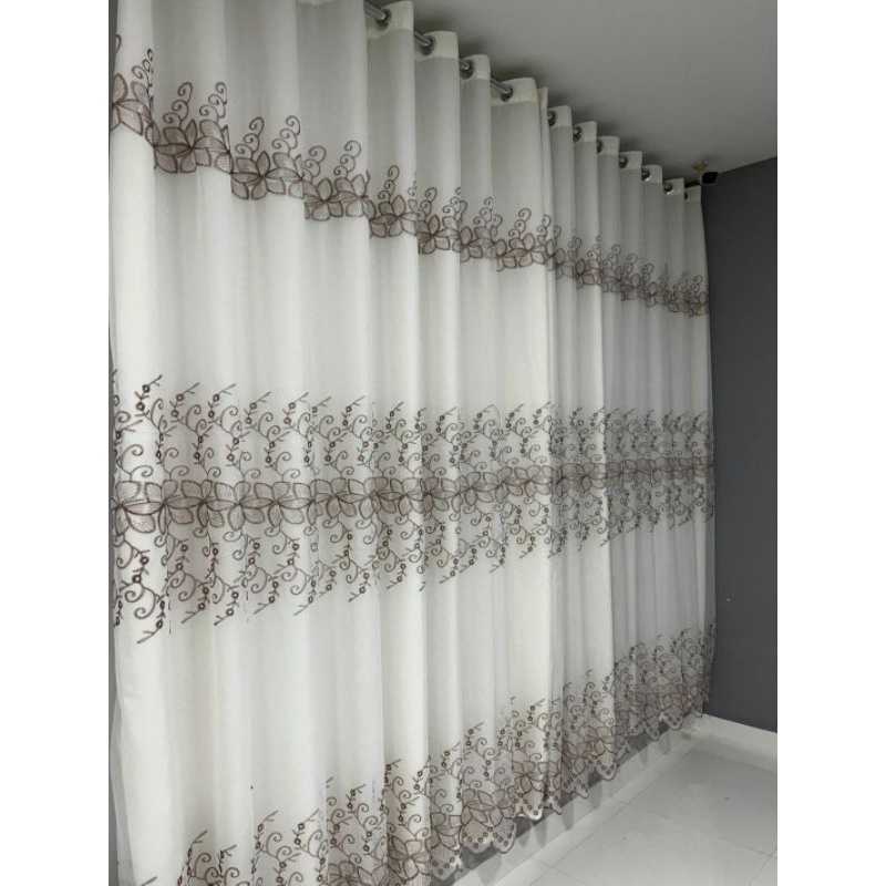 Cortina 4,00 × 2,60 Bordada Com Forro de Microfibra- SURPER PROMOÇÃO