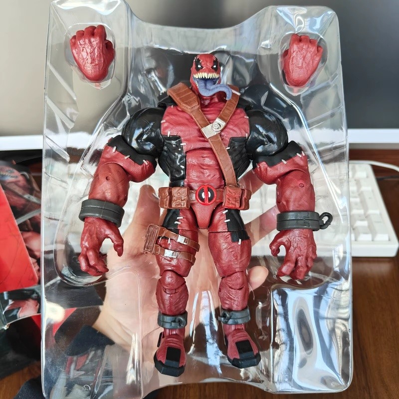 Marvel Legends Venompool Deluxe Exclusivo 8 