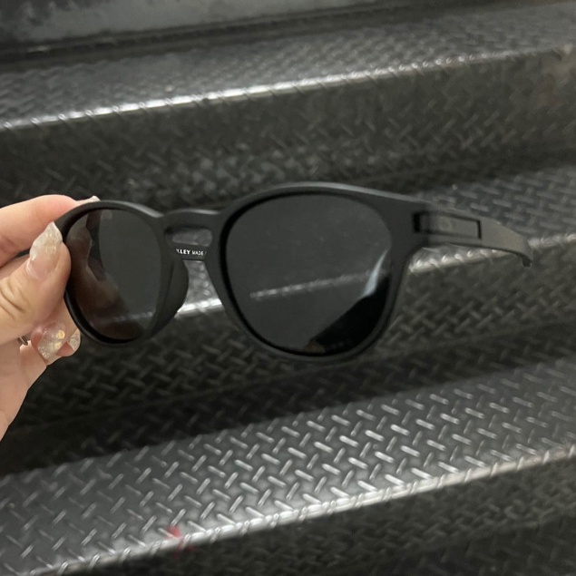 Óculos de Sol Latch Preto Premium redondo