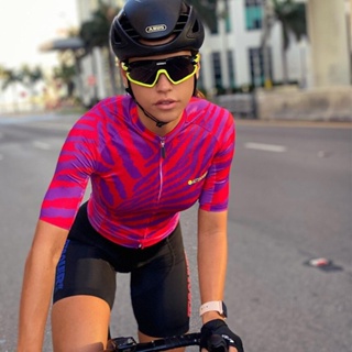 Women's Cycling Clothing. Nike SG