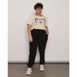 Calça Plus Size Feminina Jogger Cargo Preto