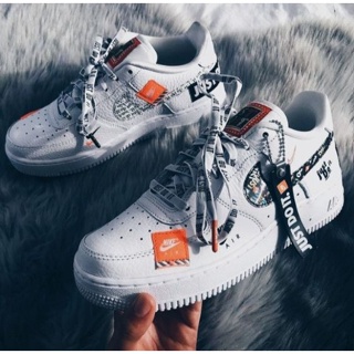 White nike just do it air hot sale force 1