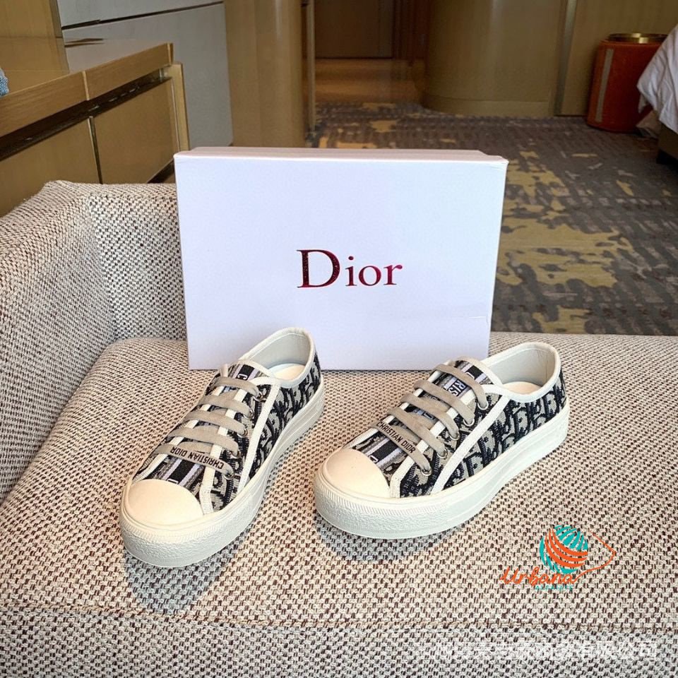 Sapatos femininos confortáveis para viagens diárias