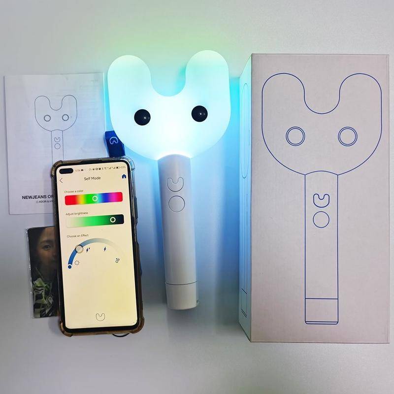 NewJeans OFFICIAL LIGHT STICK 2本セット NewJeans Official Light Stick Bluetooth De Concerto De Bastão De
