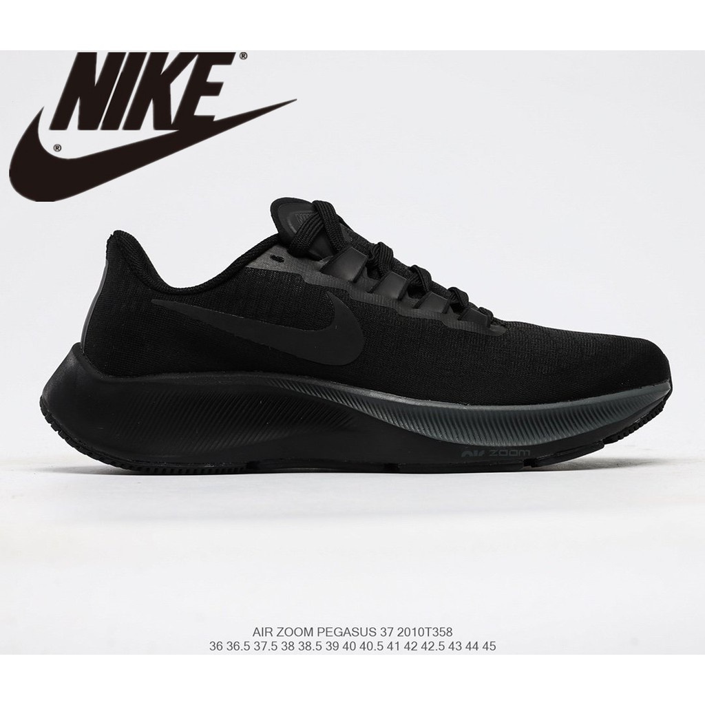 [Inventário] Tênis preto Nike Air Zoom Pegasus 37