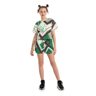 Conjunto Juvenil com Blusa Cropped e Short em Moletom Gloss