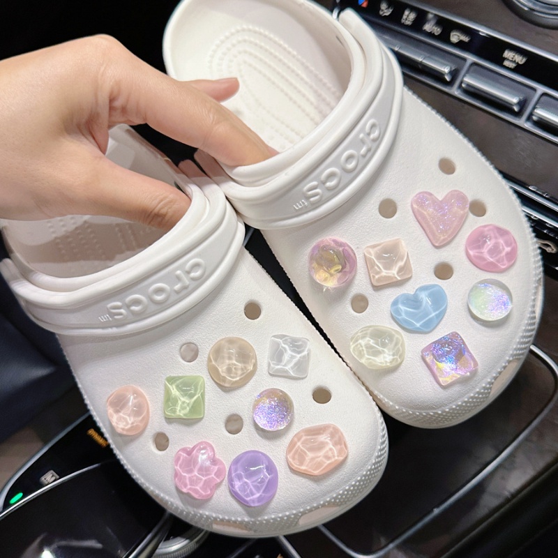 Moda Coração Rhinestones Jibbitz Glow in The Dark Shoe Charms Jibitz Croc Pin Jibits Crocks Acessórios Para Sapatos Femininos Decoração