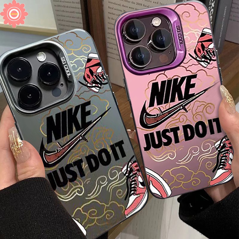 Rótulo Criativo Grafite De Luxo Revestimento Metálico Da Lente Do Telefone Compatível Para IPhone 11 15 12 14 13 Pro Max 7Plus XR XS X 8Plus 7 8 Plus SE 2020 Estojo Macio Marca Trendy Street