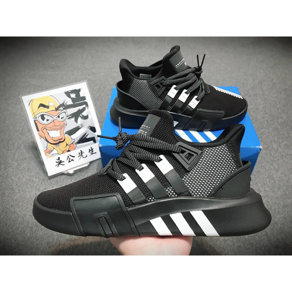 Adidas eqt store preto e branco