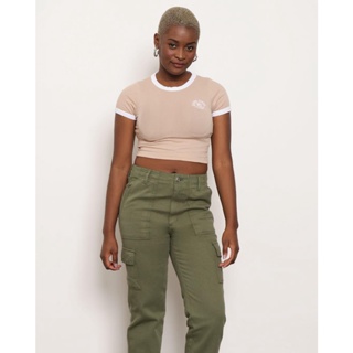 Blusa Feminina Cropped Canelada Manga Curta Bege