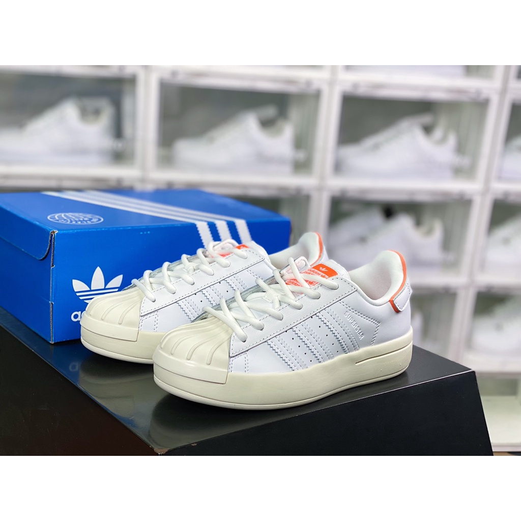 Tênis adidas Superstar Ayoon Feminino