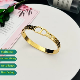 18K de ouro de titânio placado não desaparecendo, CD braço de letra feminina