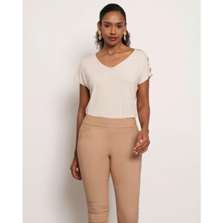 Blusa Feminina Decote V Manga Curta Com Botões Bege
