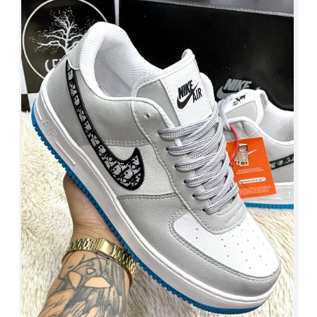 Tênis NIKE Air Force Cano Baixo Unissex Tradicional Todo Preto e Todo Branco Masculino e Feminino - Mega Oferta com Envio Imediato !