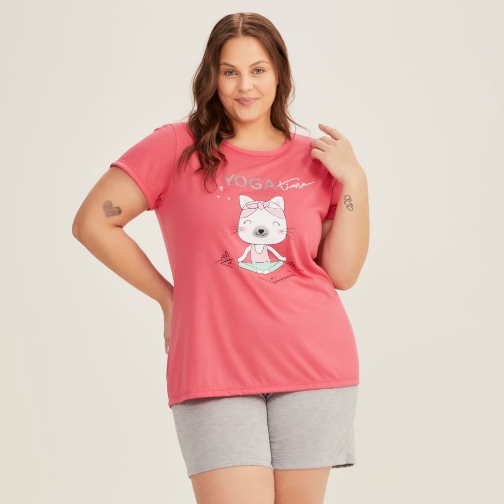 Pijama Curto Feminino Plus Size com Camiseta e Short, Estampa Gato Yoga, Marca Danka, G1,G2,G3,G4, Envio Imediato, REF 0152