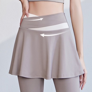 One Shoulder Top & Split Hem Skirt  Roupas de tênis, Moda no tênis, Roupas  de academia feminina