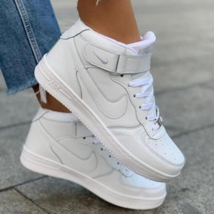 Bota Tênis Nike Air Force branco preto 1 '07 Utility Lv8 Feminino