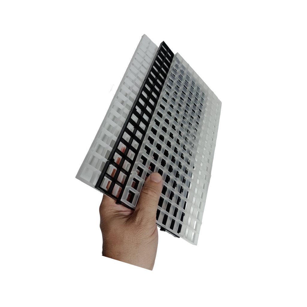 2 Colmeia Plastica 15x30x07cm,Furos 15mm divisoria p/aquario