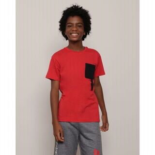Camiseta Juvenil Manga Curta Bolso Texturado Vermelha