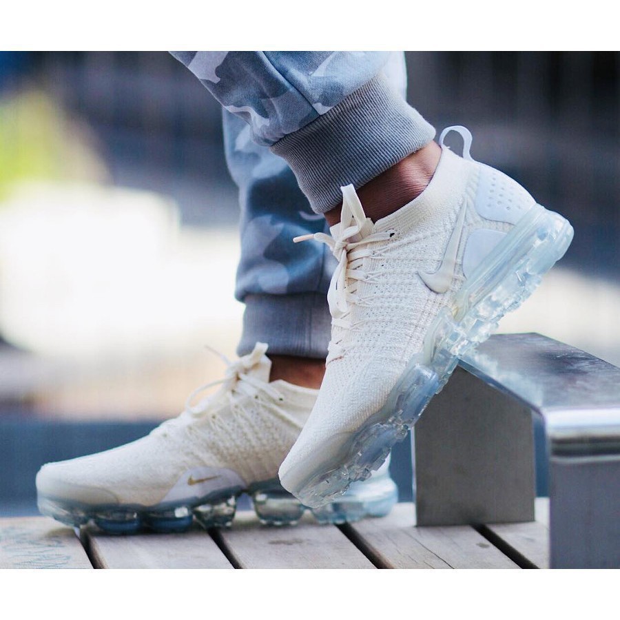 Nike hot sale vapormax joggers