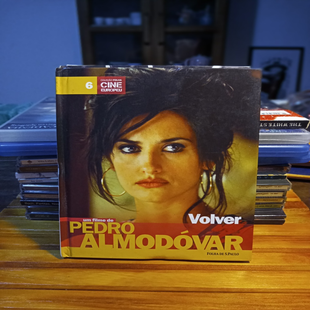 VOLVER - COLEÇÃO FOLHA CINE EUROPEU editora PEDRO ALMODÓVAR | Shopee Brasil