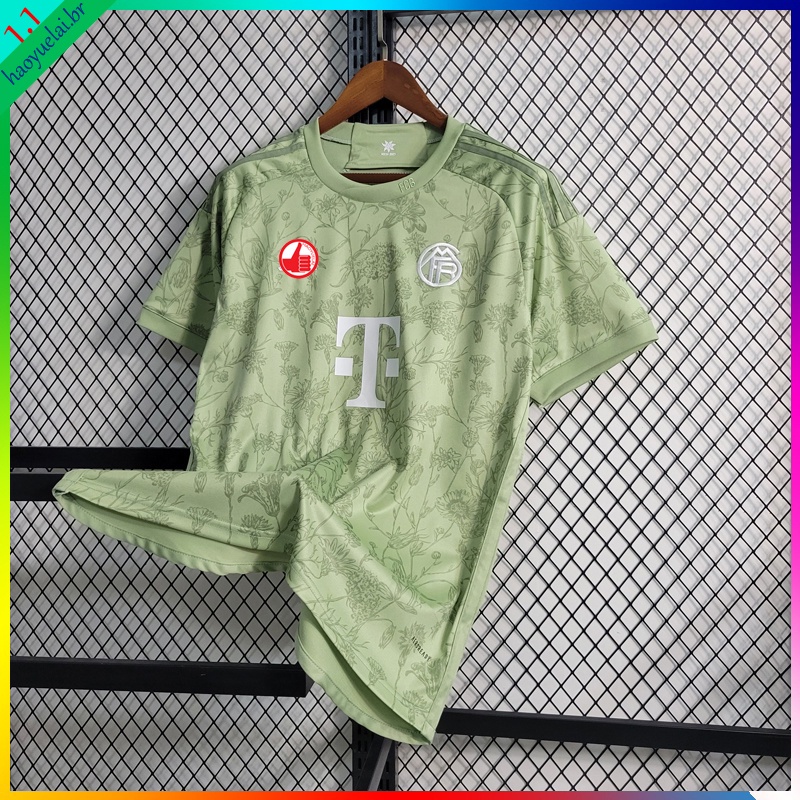 Camisa Da Equipe De Futebol Masculino 23/24 Oktoberfest (Bayern München)
