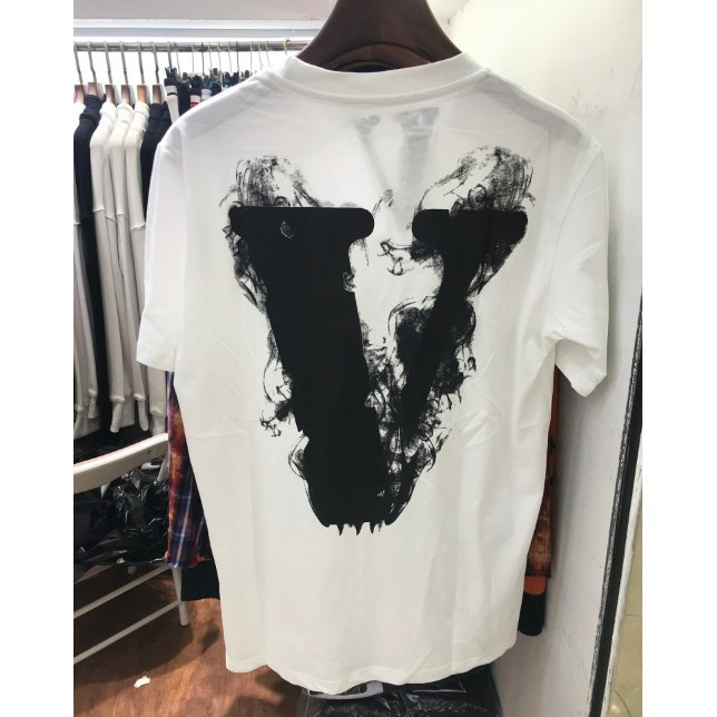 Camiseta Algodão Vlone Camiseta Big V Amantes Lançamento Envio Imediato - HECTORG -JUNIN