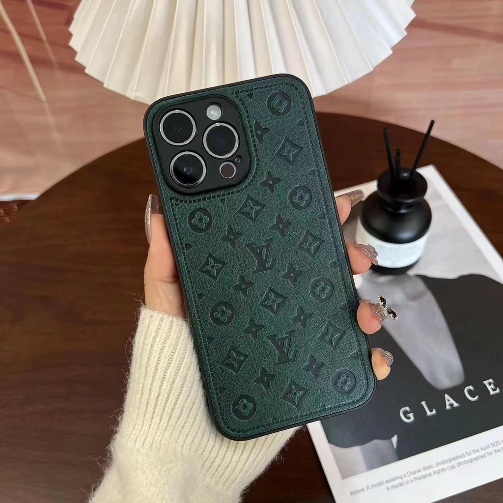 Capa De Couro LV Personalizada iPhone 15 14 13 12 11 Pro Max Traseira Resistente A Choques