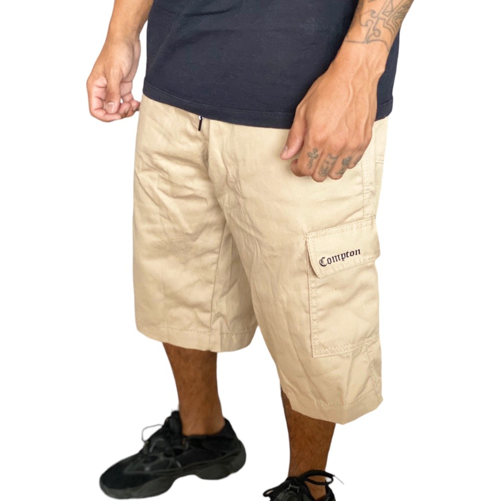 Bermuda Cargo COMPTON Bege Masculina Sarja Modelo Exclusivo