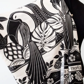 País Tropical - 90% Viscose 10% Fibra Natural de Banana - Tecido Estampado Digital