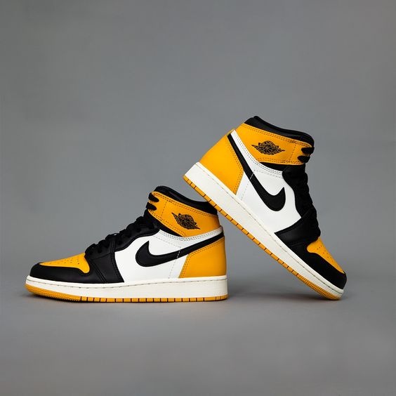 Bota Nike Air Jordan Preto Amarelo Tênis Nike Air Jordan Cano Alto Botinha Retro Cano Alto - Oferta Especial