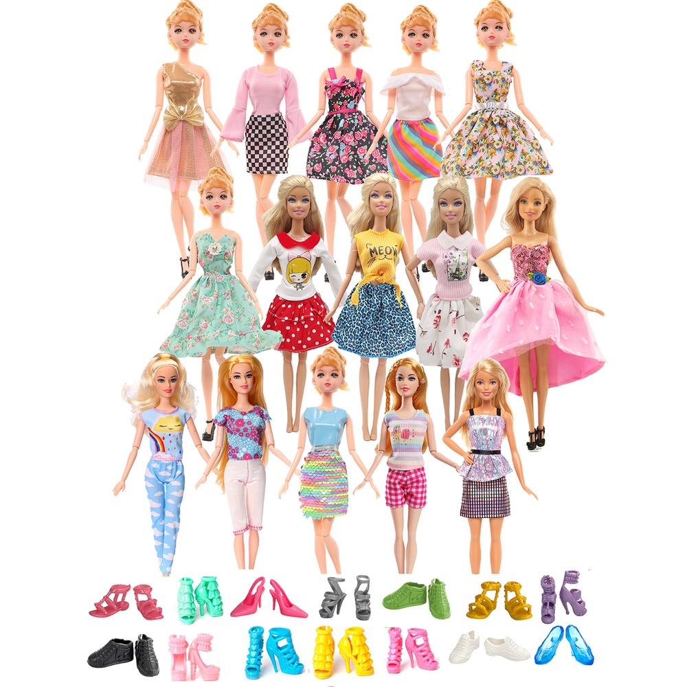 10 Conjuntos Roupas Boneca Barbie + 10 Sapatos Retos Tênis