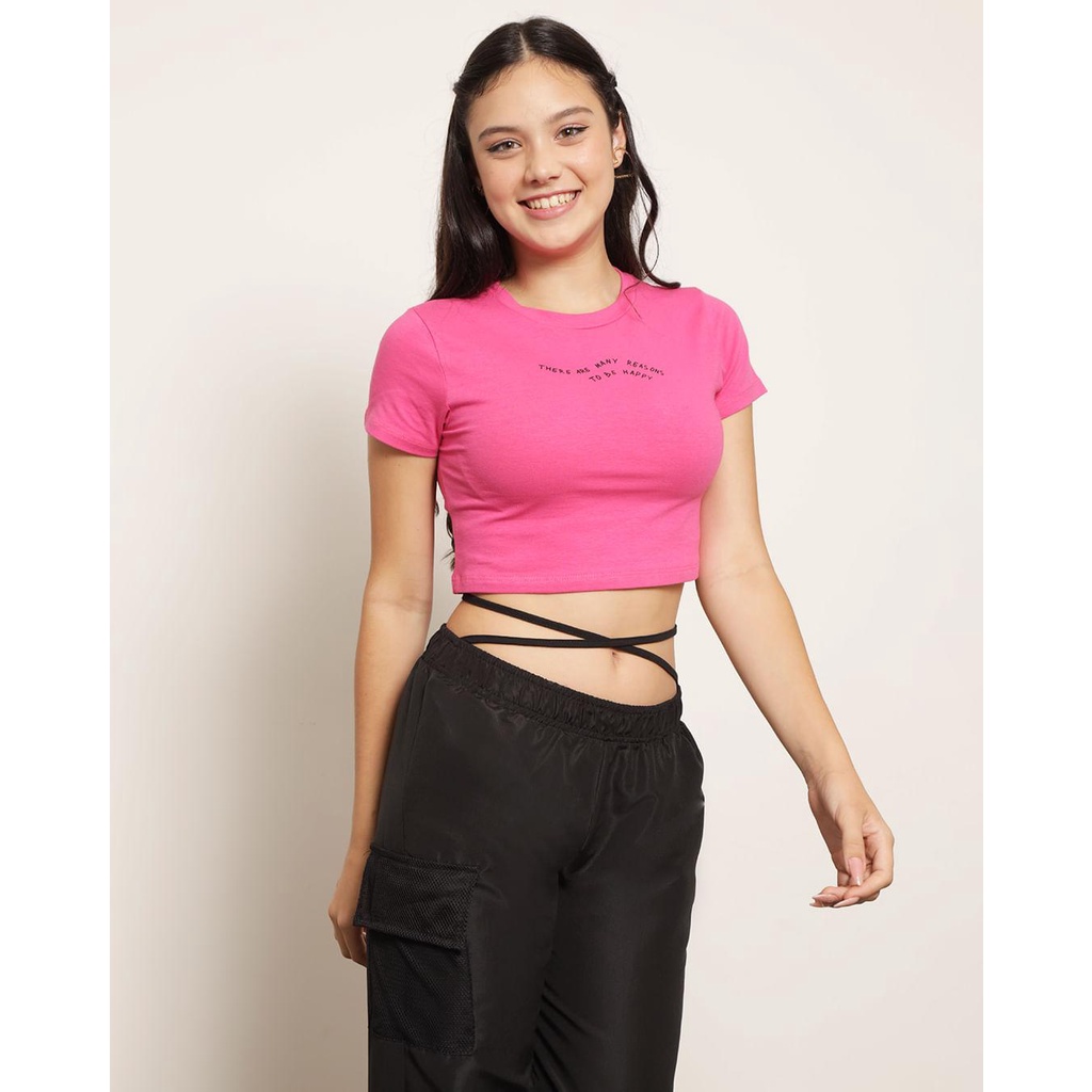 Blusa Juvenil Cropped Manga Curta Com Estampa Frontal Rosa