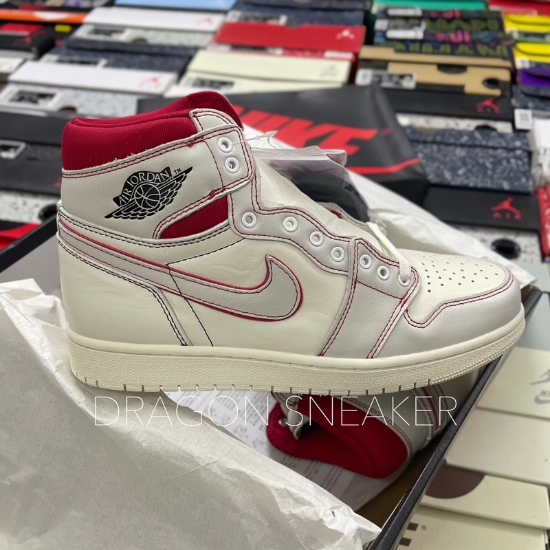 Phantom gym best sale red jordan 1