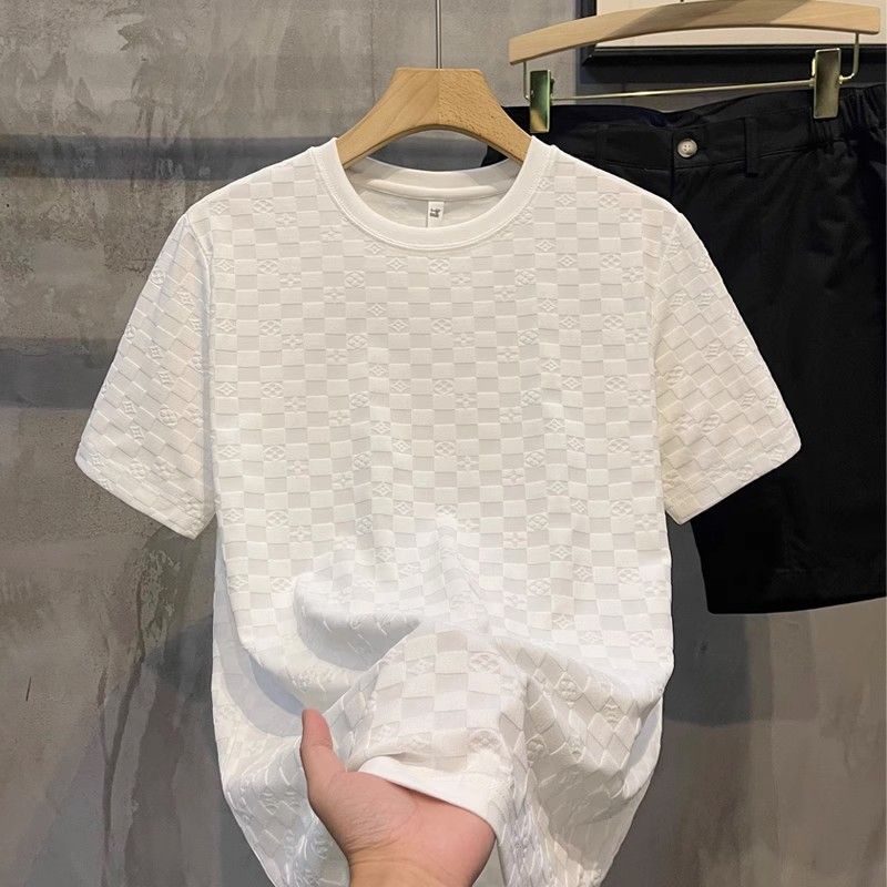 P Camiseta de manga curta com padrão liso P Camiseta masculina de luxo leve Temperamento Sólido Cor Casual Camiseta de pescoço redondo Trendy