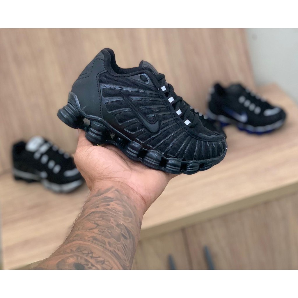 Pikeno Shoes - Nike Shox 12 molas Camaleão🔥👟 . TAM: 38 ao