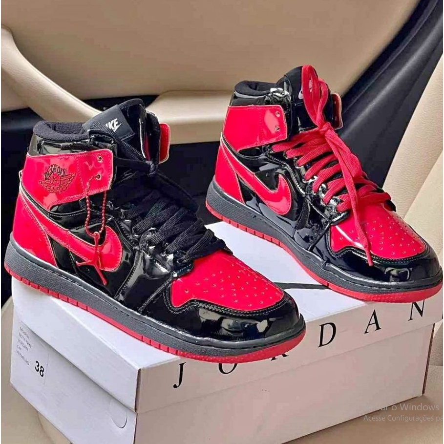 Tenis botinha Air jordan 1 Verniz Preto/Vermelho Chicago Envio Imediato Lançamento 2023 Cano Alto Metallic